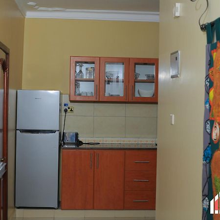 Crest Homes Uganda Kitende Buitenkant foto