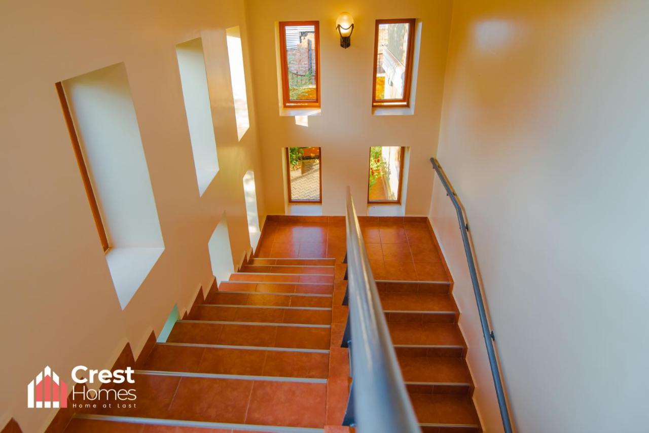Crest Homes Uganda Kitende Buitenkant foto