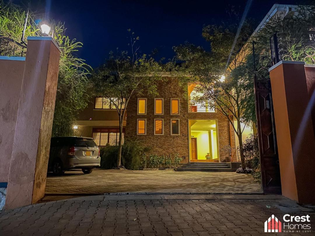 Crest Homes Uganda Kitende Buitenkant foto